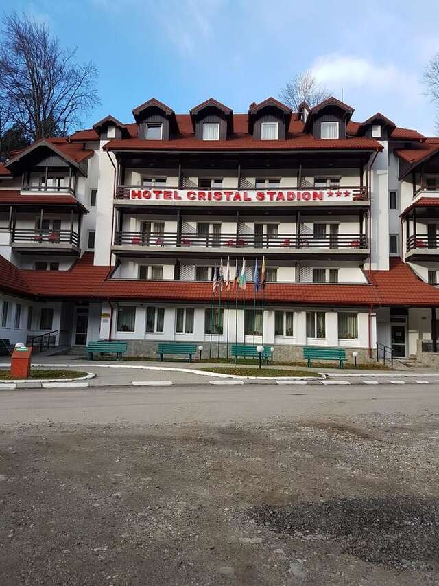 Отель Hotel Cristal Sinaia Синая-19